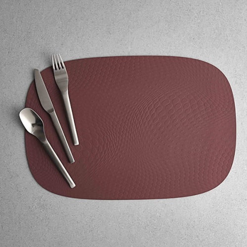 Podkładka na stół KARIM RASHID czerwone wino Bordeaux z recyklingowanej skóry 45x30,6 cm AIDA DENMARK.jpg