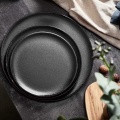 Talerz lunchowy 23cm RAW Titanium Black AIDA14811b.jpg